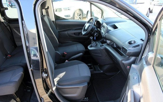 Toyota Proace City Verso cena 65900 przebieg: 116000, rok produkcji 2020 z Jasło małe 326